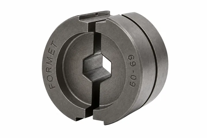 Split swaging die for steel wire rope sleeves