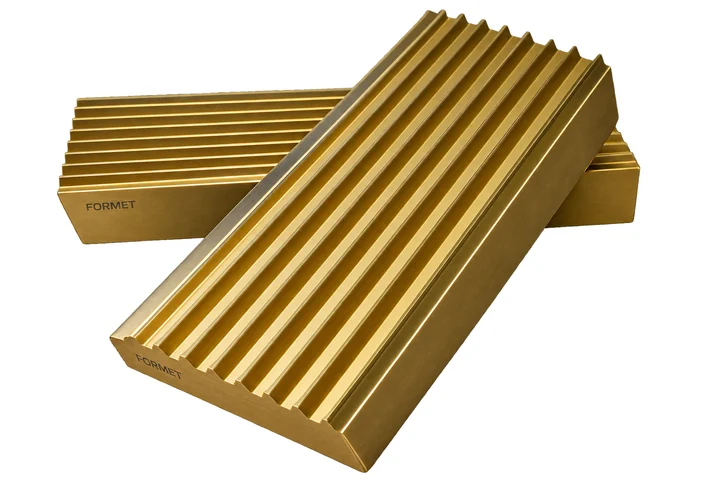 Pair of gold-coated flat thread rolling dies